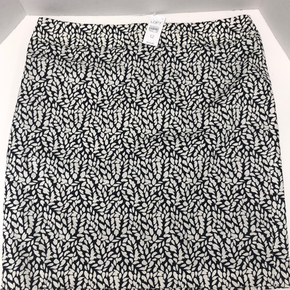 LOFT patterned skirt